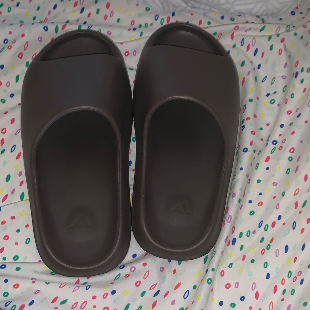 Yeezy Kids Dark Brown Slippers
